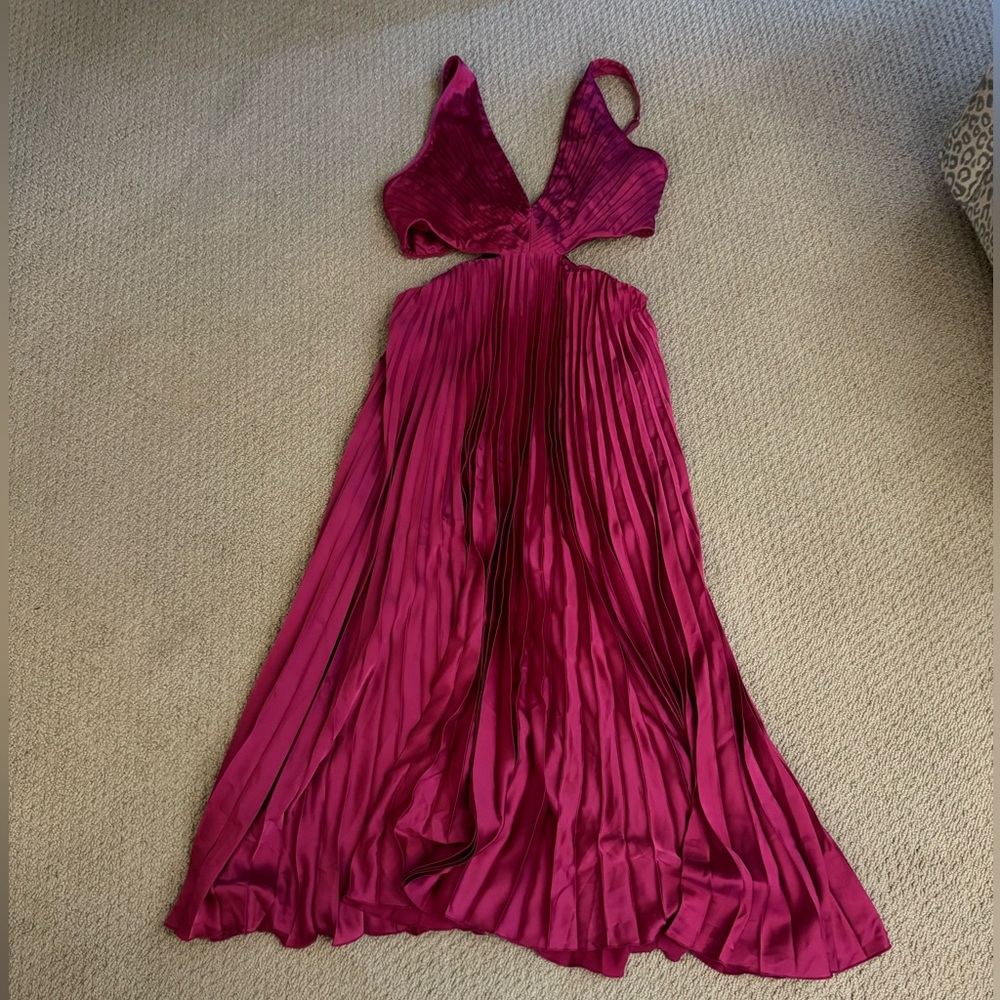 NWT Abercrombie Satin Pleated Cutout Maxi Dress
